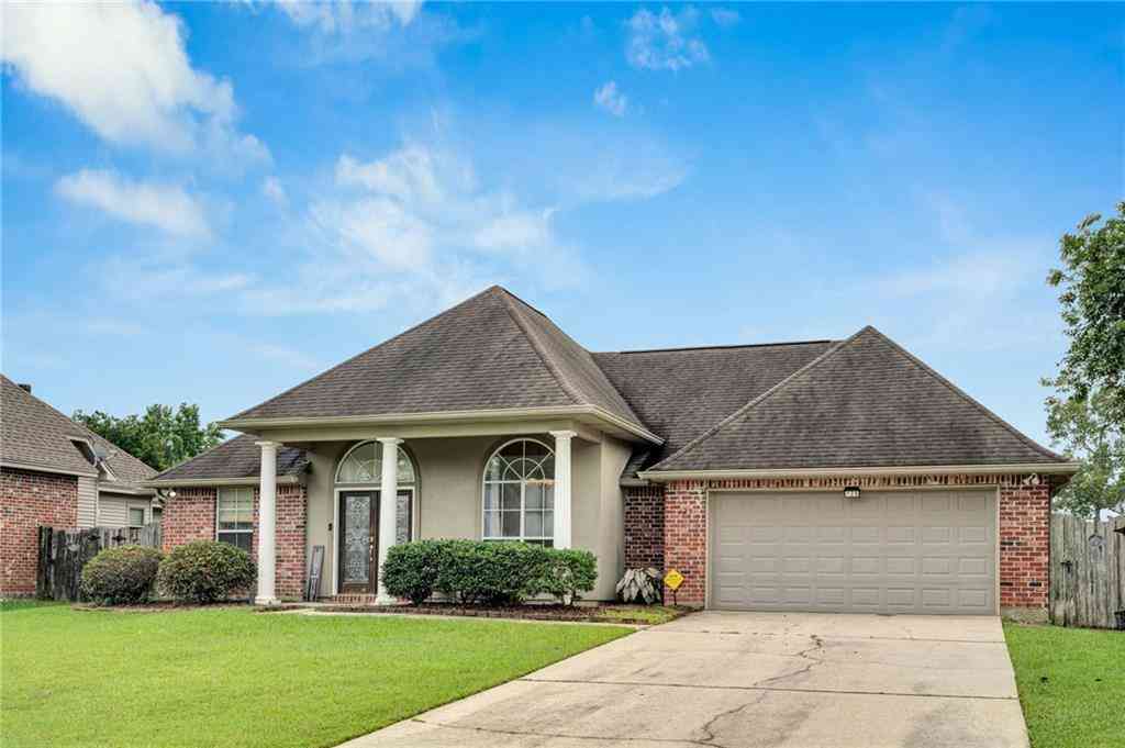 Homes For Sale - 125 Kasey Street<br/> Slidell, LA 70458