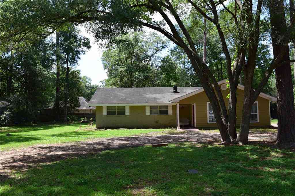 Homes For Sale - 217 W Saint Mary Drive<br/> Covington, LA 70433