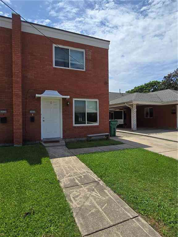 Townhouse For Rent - 2022 Athania Parkway<br/> Metairie, LA 70001