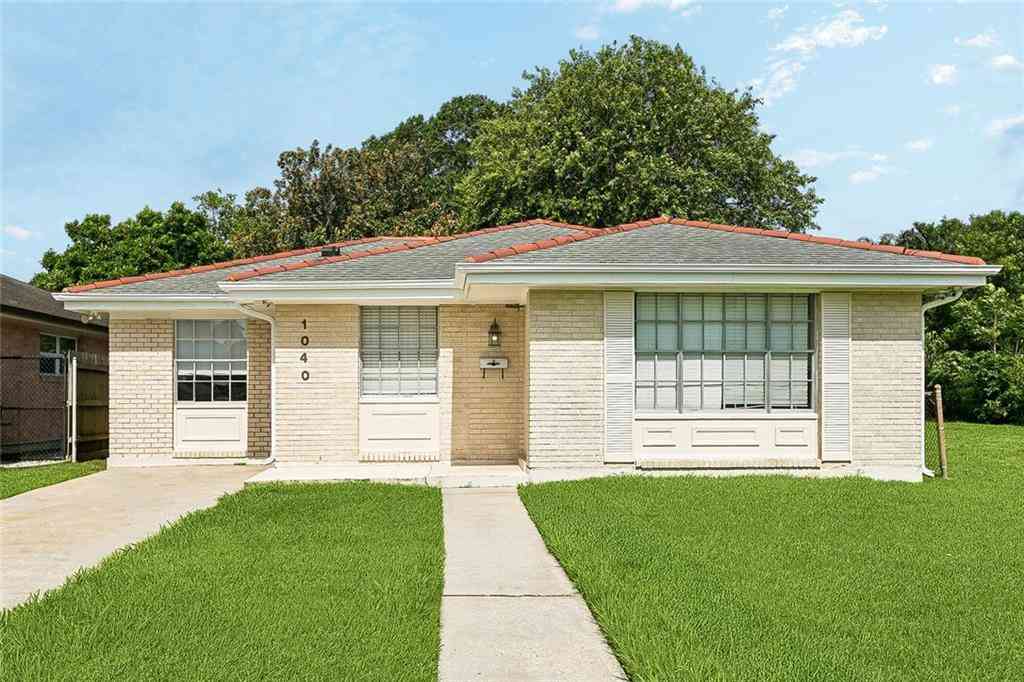Homes For Sale - 1040 Phosphor Avenue<br/> Metairie, LA 70005