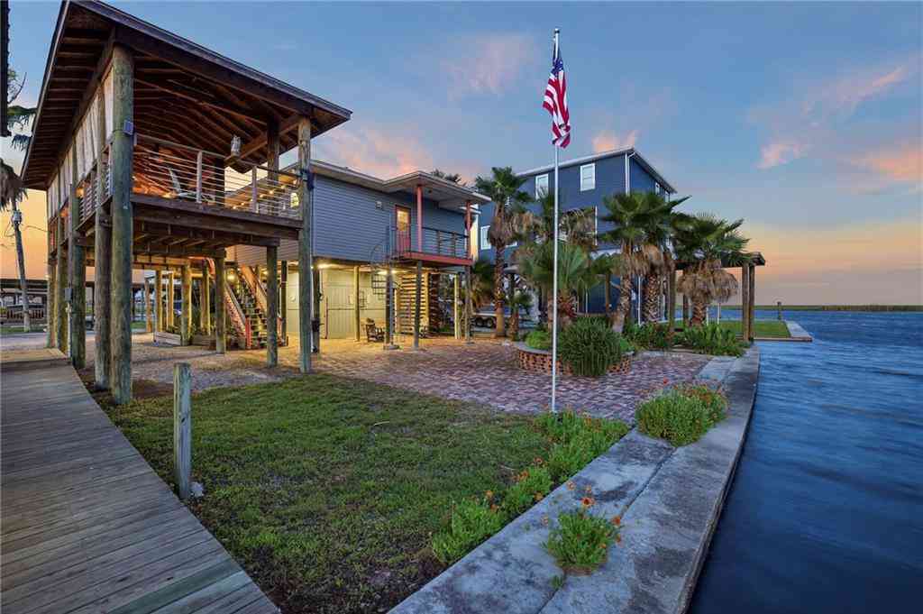 Homes For Sale - 41032 S 8th Street<br/> Slidell, LA 70461