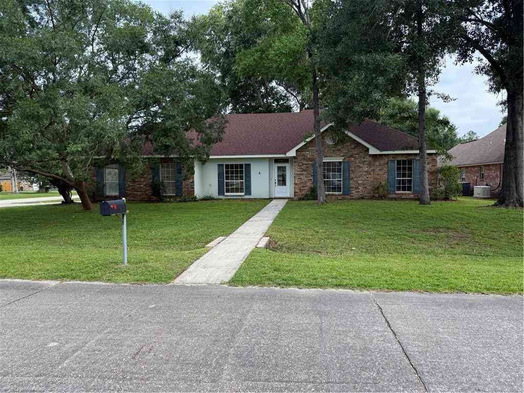 Homes For Rent - 385 Sioux Drive<br/> Abita Springs, LA 70420