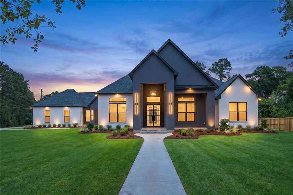 Homes For Sale - 13131 Rue Chateau<br/> Ponchatoula, LA 70454
