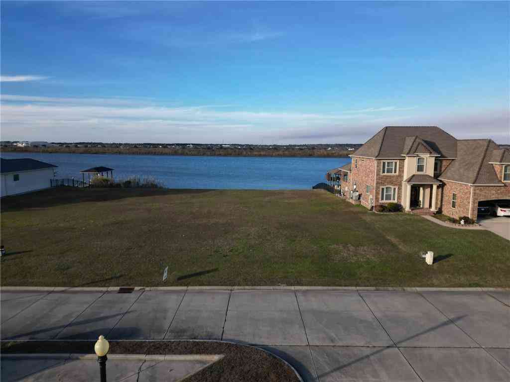 Vacant Land For Sale - 4072 E Marina Villa Drive<br/> Slidell, LA 70461