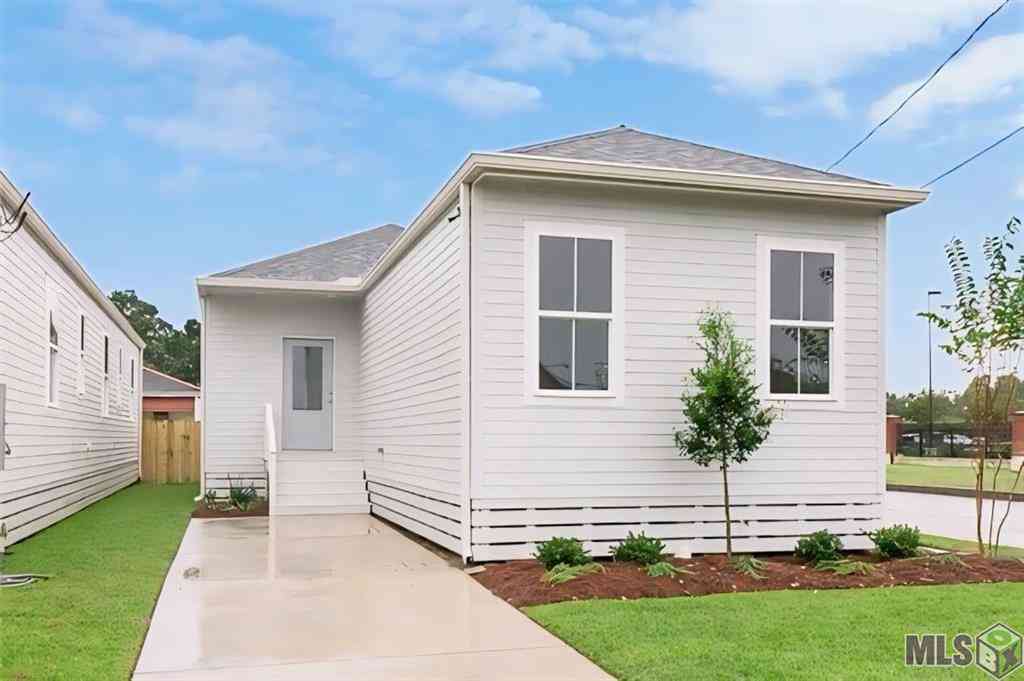 Homes For Rent - 701 Behrman Avenue<br/> New Orleans, LA 70114