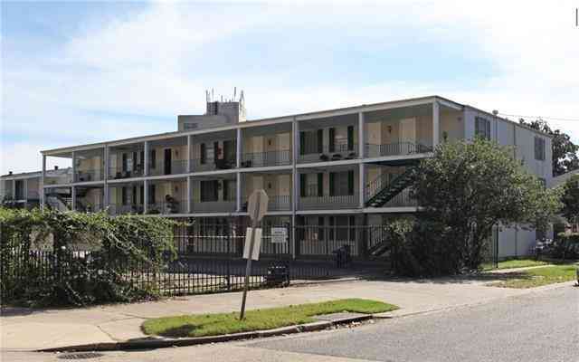 Apartment For Rent - 3550 Coliseum Street #1<br/> New Orleans, LA 70115