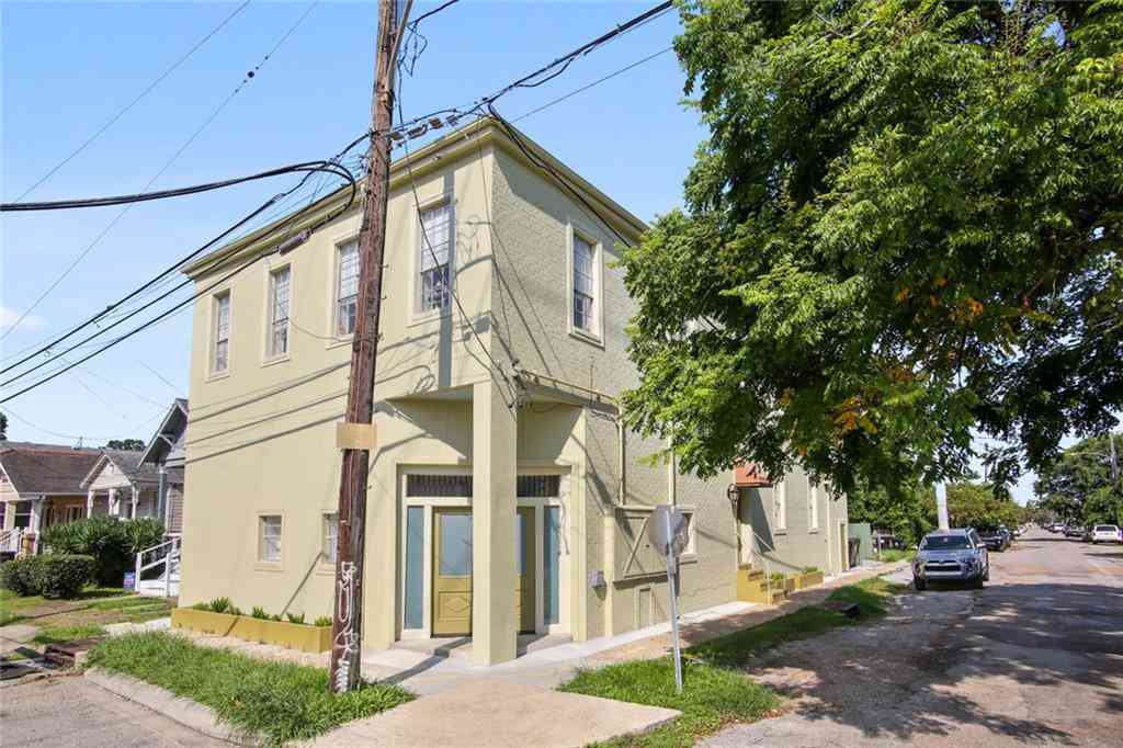 Apartment For Rent - 8302 Jeannette Street #E<br/> New Orleans, LA 70118
