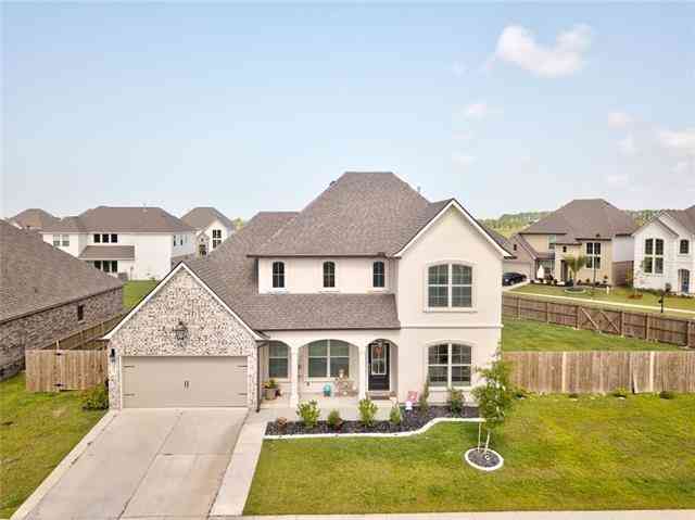 Homes For Sale - 5737 Laurel Tree Way<br/> Slidell, LA 70461