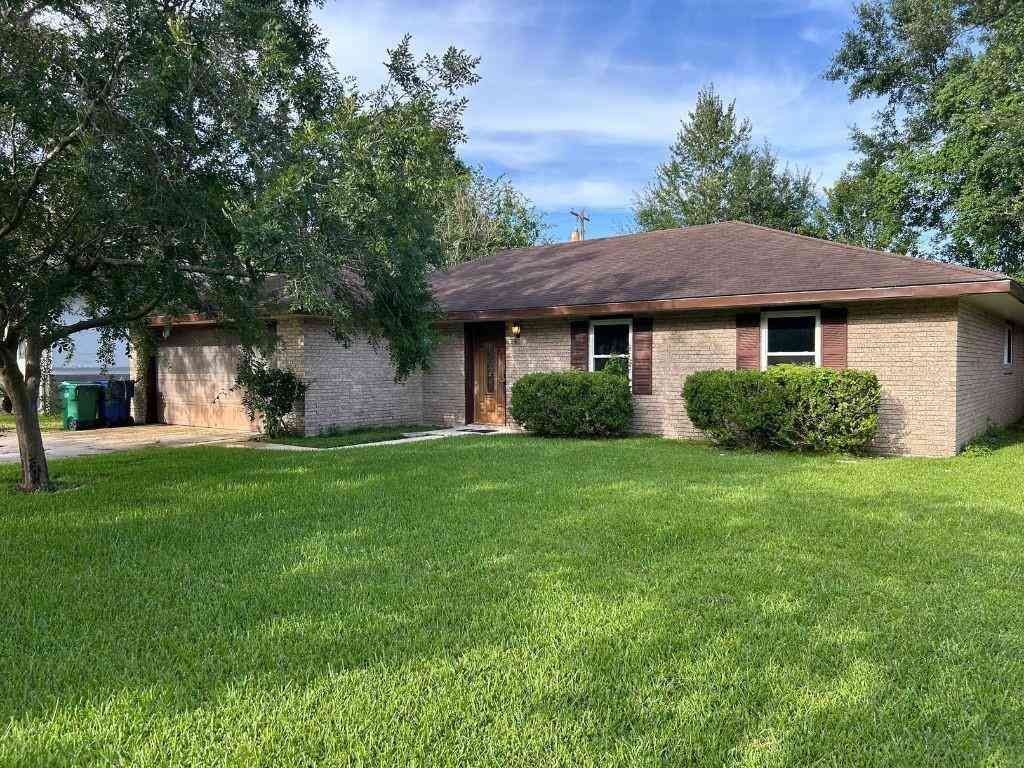 Homes For Sale - 112 Kempsey Court<br/> Slidell, LA 70458