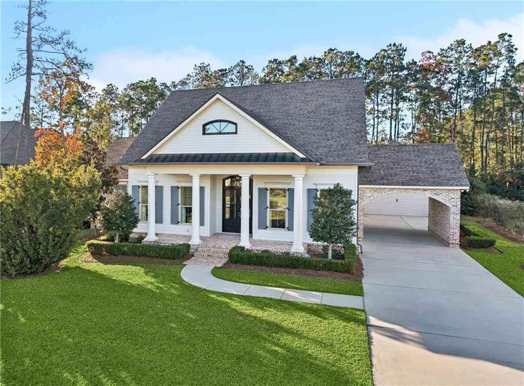 Homes For Sale - 116 Oleander Court Court<br/> Saint Tammany County, Mandeville, LA 70471