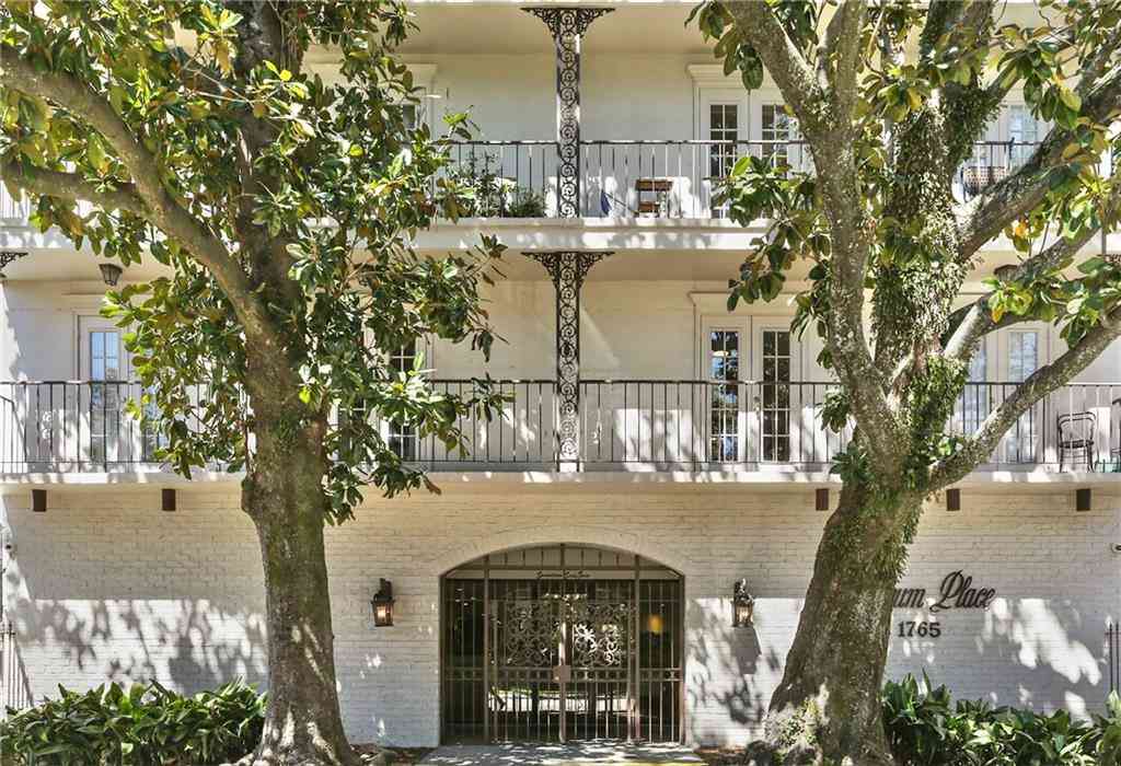 Condo For Rent - 1765 Coliseum Street #217<br/> New Orleans, LA 70130