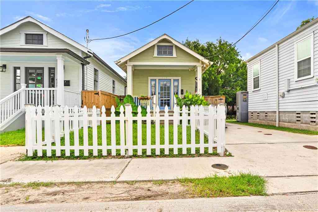 Homes For Rent - 617 Forstall Street<br/> New Orleans, LA 70117