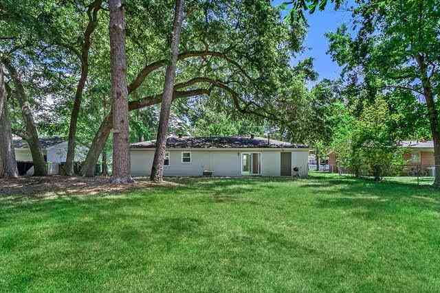 Homes For Rent - 207 Walnut Drive<br/> Mandeville, LA 70471