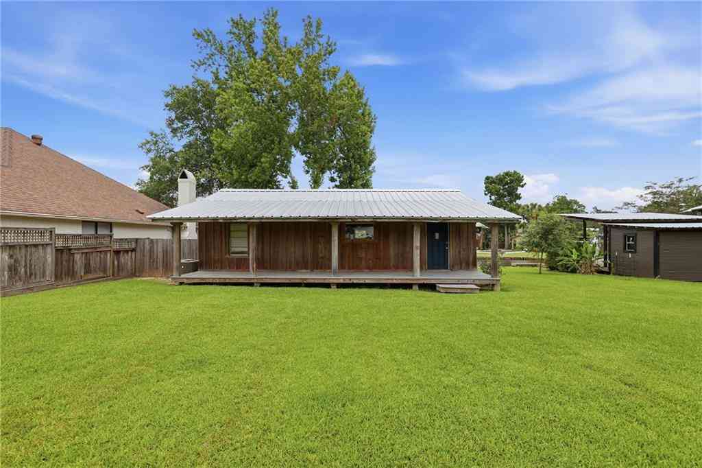Homes For Sale - 32533 Rainy Lane<br/> Springfield, LA 70462
