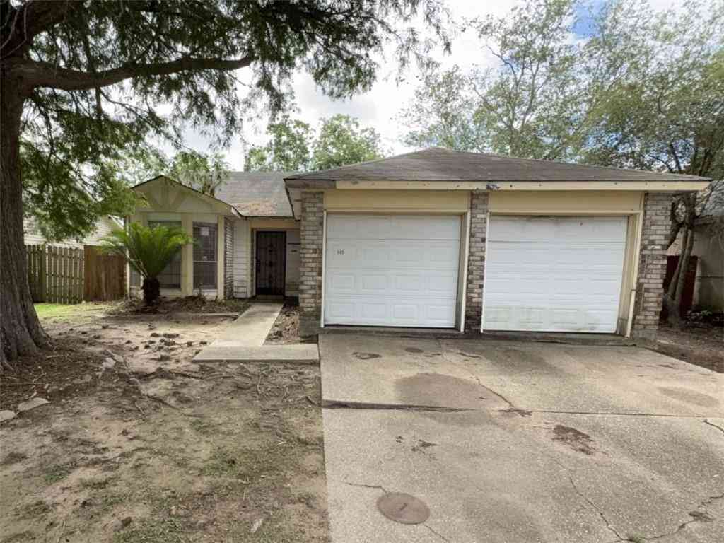 Homes For Sale - 949 E Kingsway Drive<br/> Gretna, LA 70056