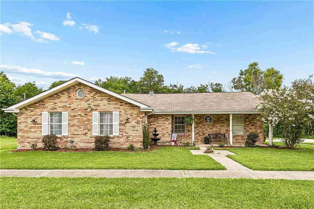 Homes For Sale - 3212 Meraux Lane<br/> Meraux, LA 70075