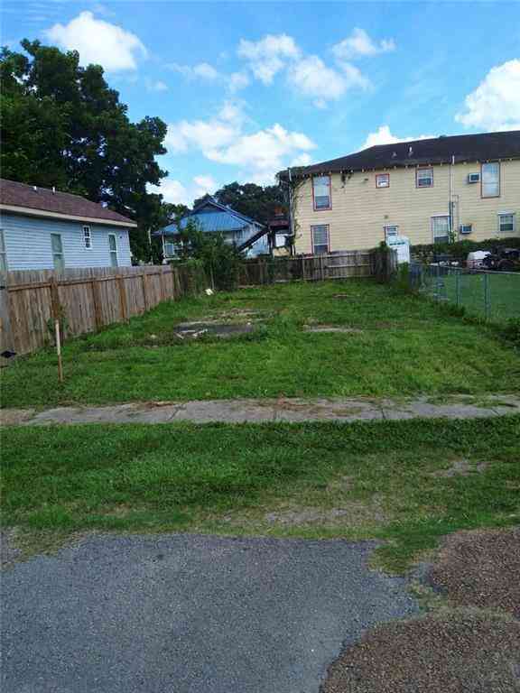 Vacant Land For Sale - 2622 S Miro Street<br/> New Orleans, LA 70125