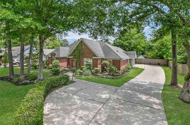 Homes For Rent - 219 Nottoway Drive<br/> Mandeville, LA 70471