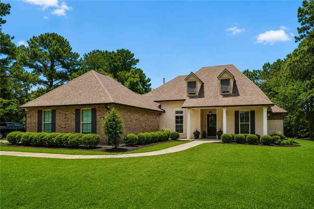 Homes For Sale - 426 Long Lake Drive<br/> Covington, LA 70435