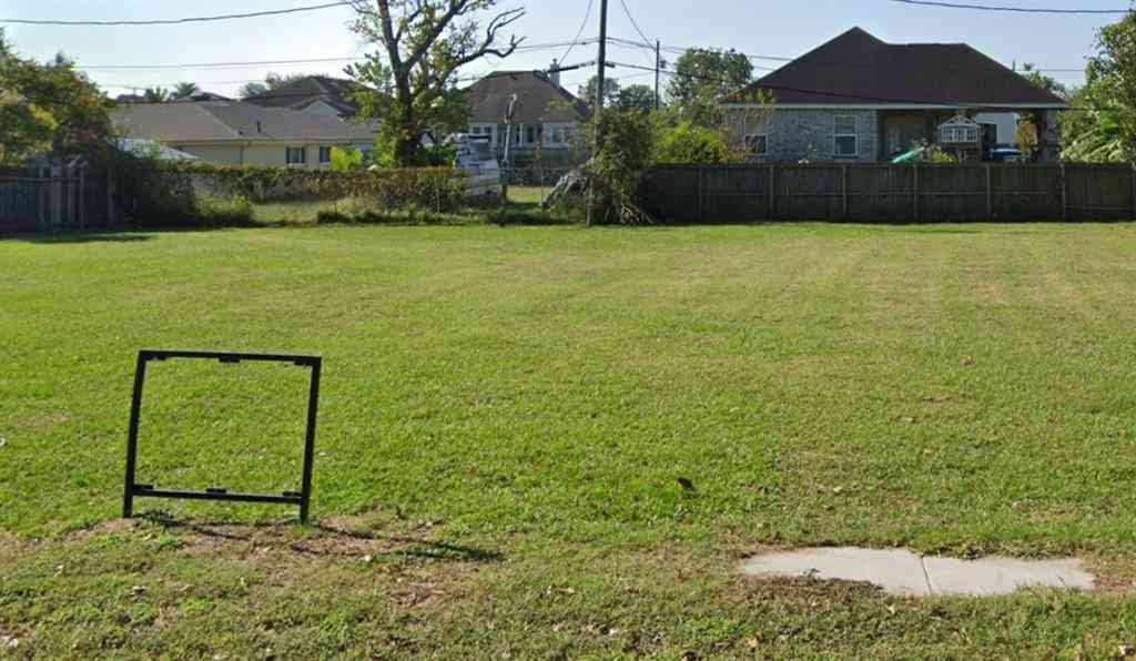 Vacant Land For Sale - 400 Bear Drive<br/> Arabi, LA 70032
