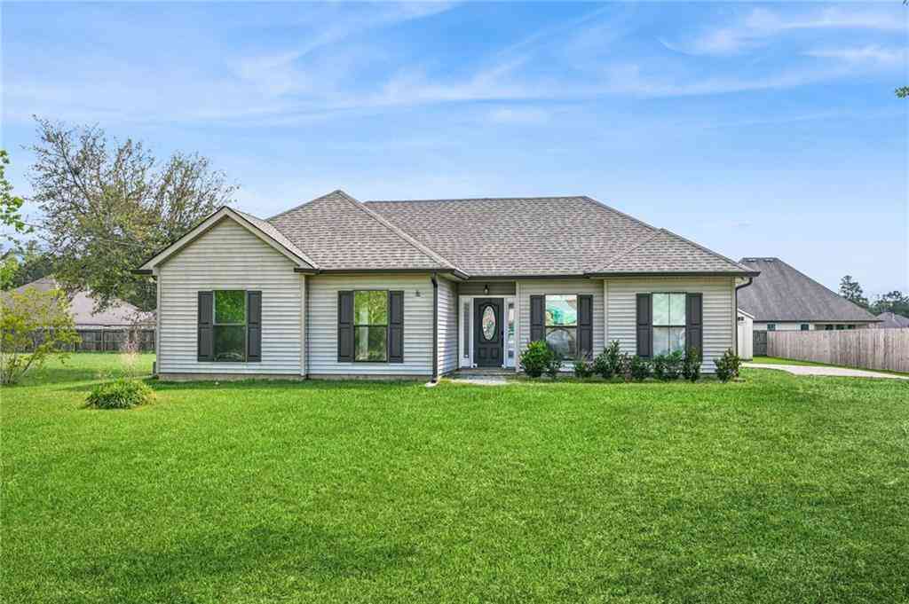 Homes For Rent - 16500 Mp Planche Road<br/> Covington, LA 70435