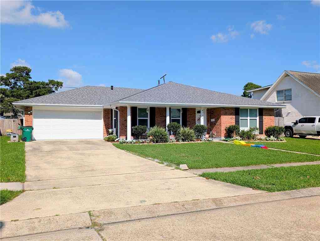 Homes For Sale - 4704 Cleveland Place Place<br/> Metairie, LA 70003