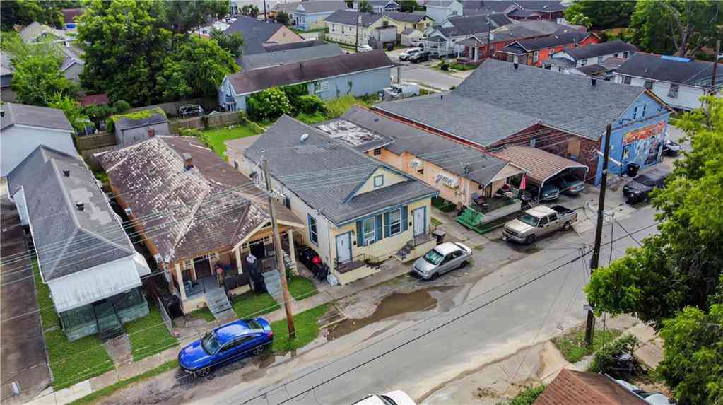 Homes For Sale - 8626-28 Belfast Street<br/> New Orleans, LA 70118