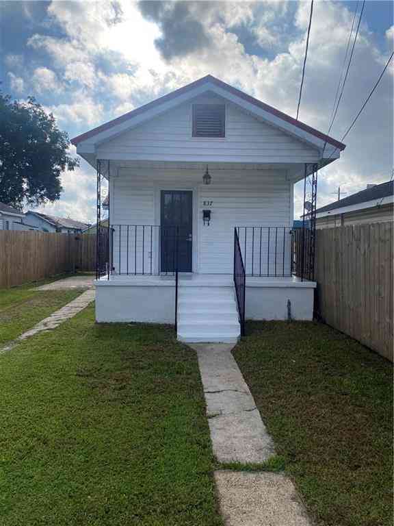 Homes For Sale - 837 Avenue A Avenue<br/> Marrero, LA 70072