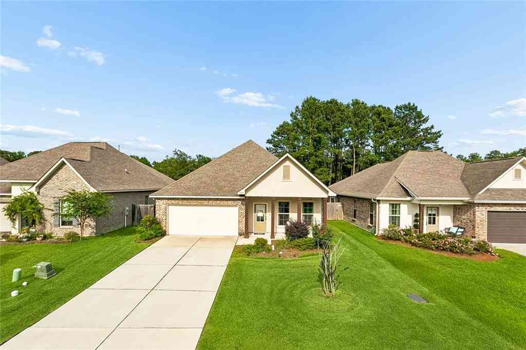 Homes For Sale - 760 Jackson Court<br/> Madisonville, LA 70447