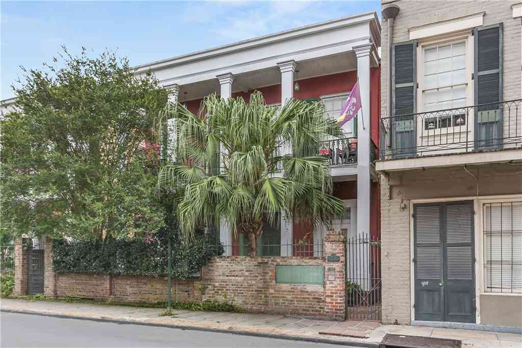 Condo For Sale - 1204 Chartres Street #5<br/> New Orleans, LA 70116