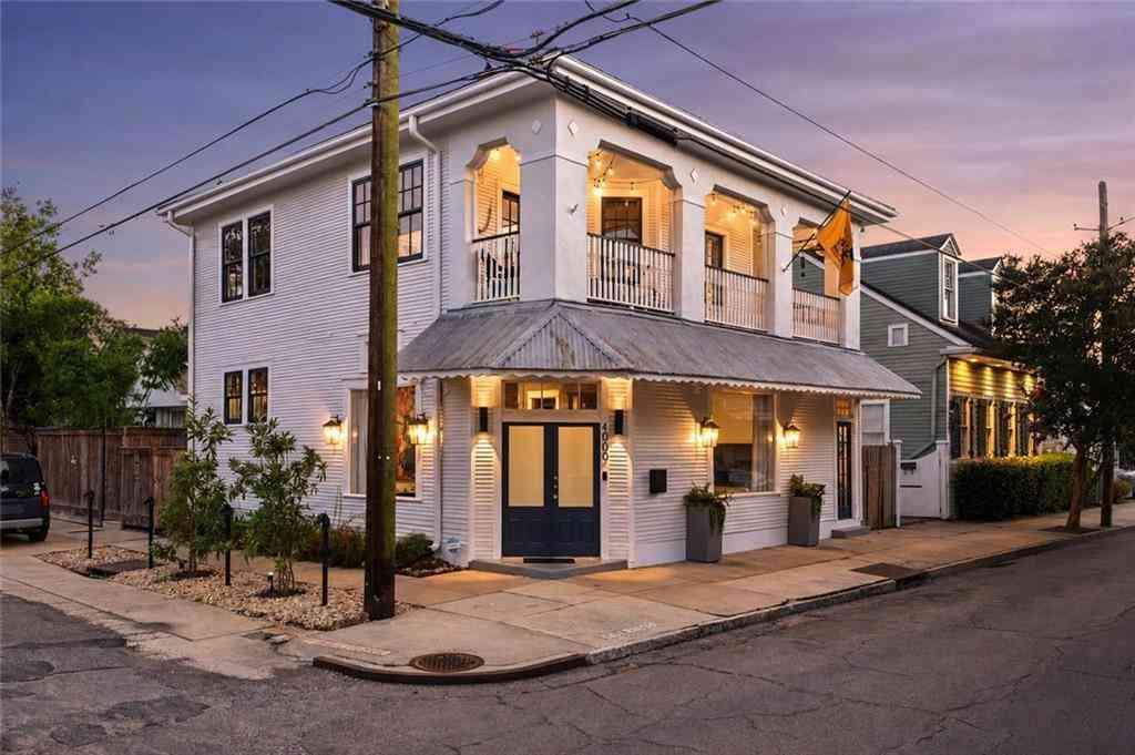Homes For Sale - 4000 Constance Street<br/> New Orleans, LA 70115