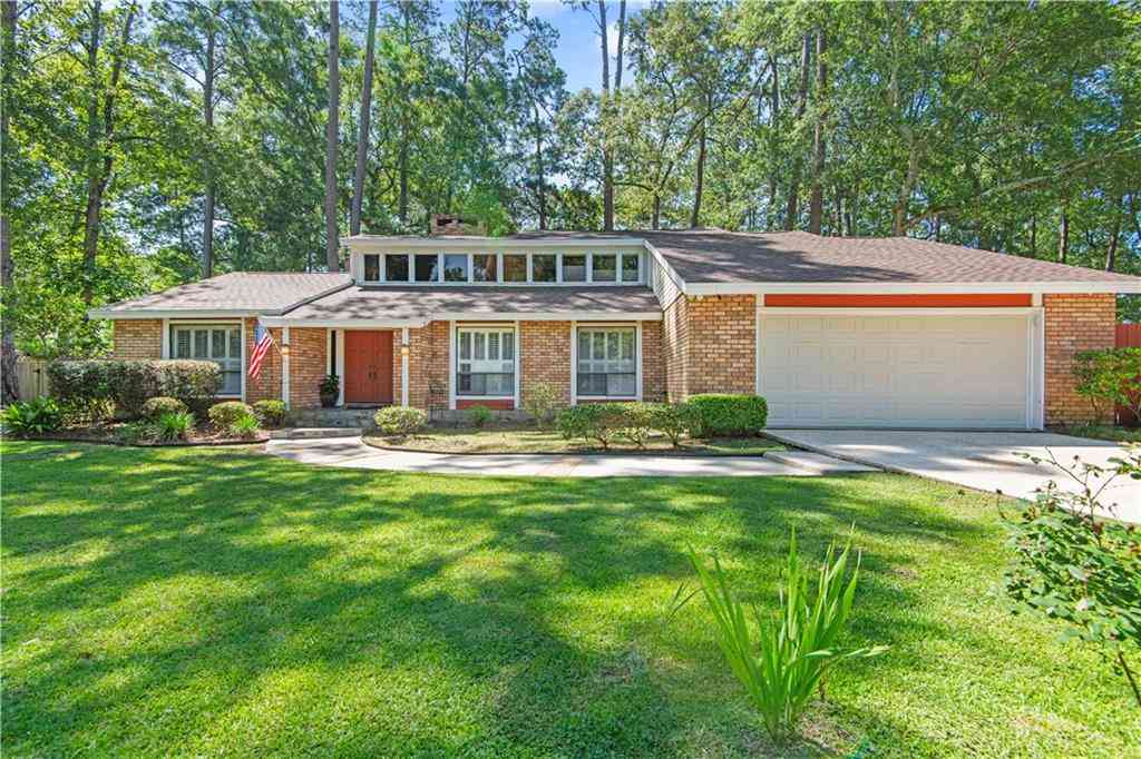 Homes For Sale - 225 Shaunell Drive<br/> Mandeville, LA 70448