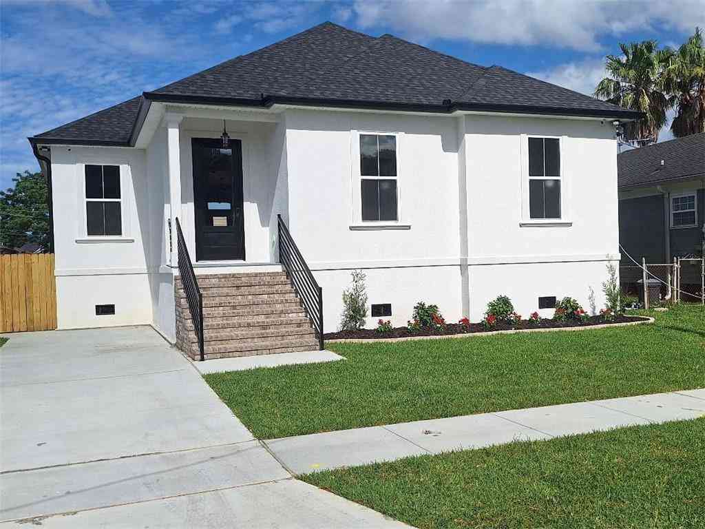 Homes For Sale - 5321 Wingate Drive<br/> New Orleans, LA 70122