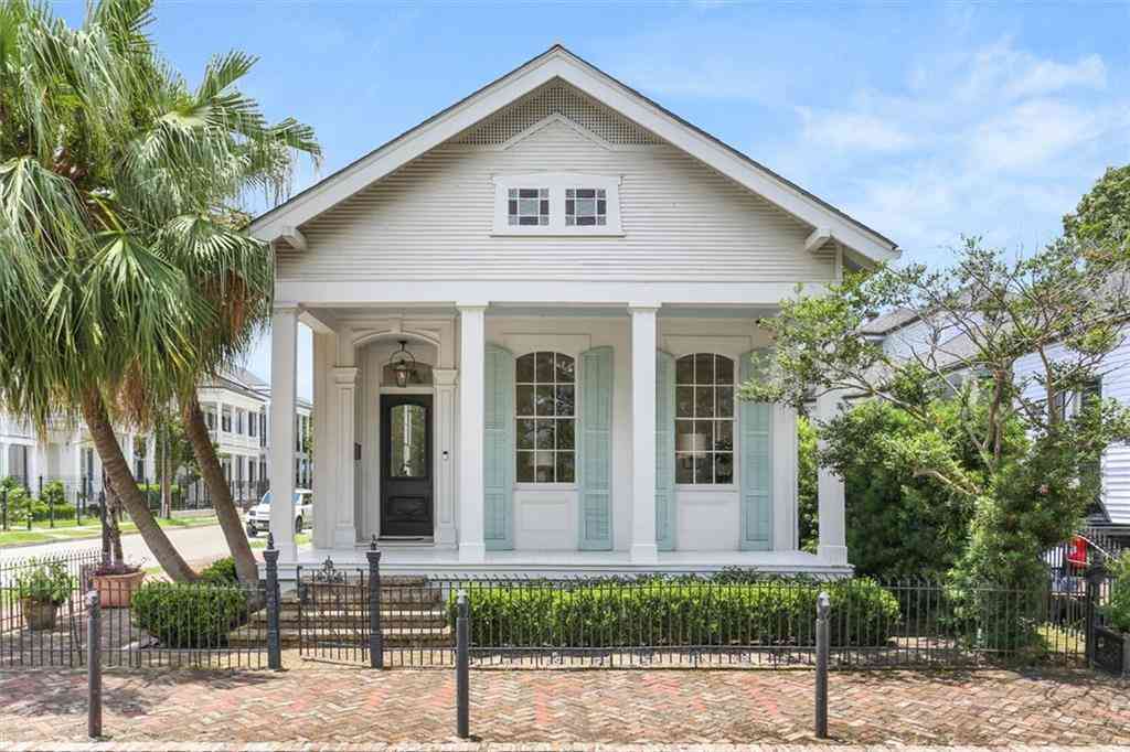 Homes For Sale - 1200 Harmony Street<br/> New Orleans, LA 70115