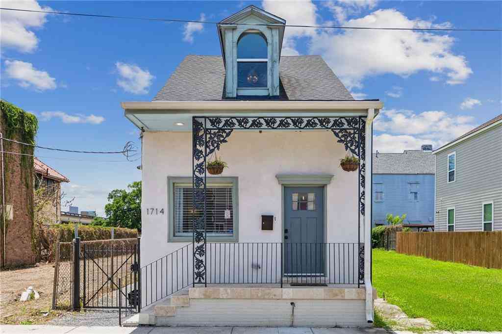 Homes For Sale - 1714 Gov Nicholls Street<br/> New Orleans, LA 70116