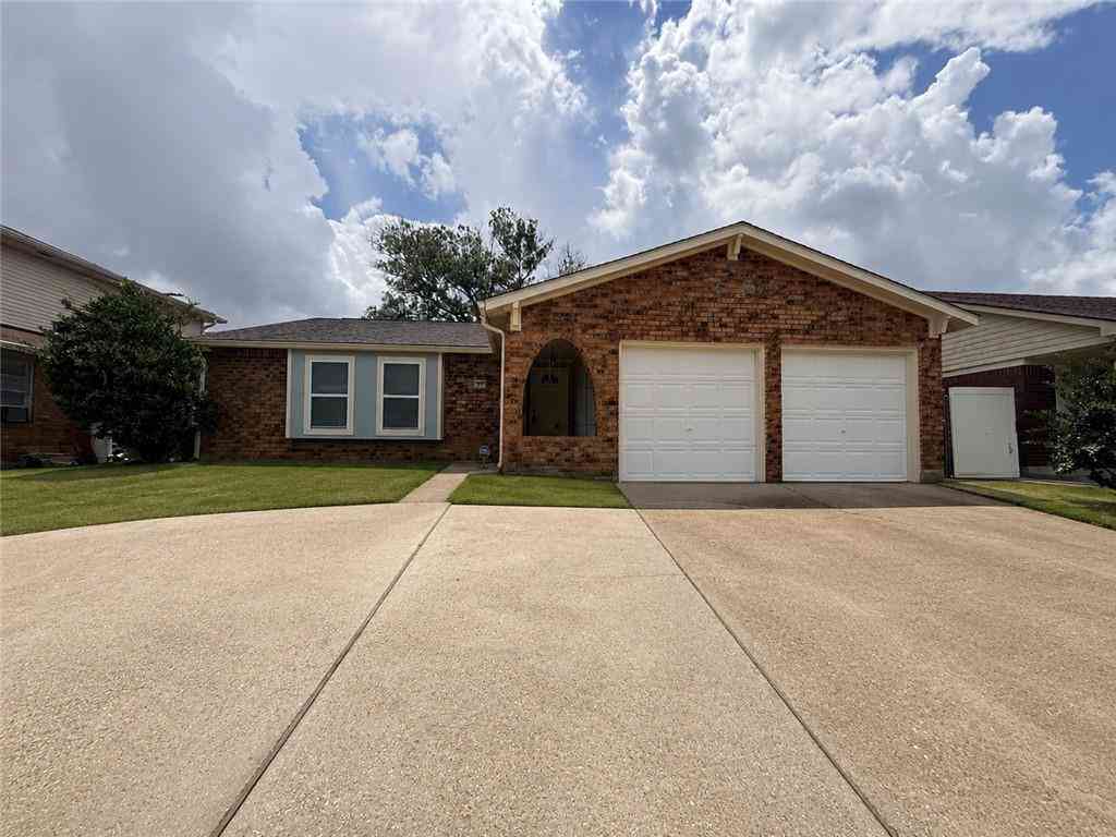 Homes For Rent - 805 Terry Parkway<br/> Terrytown, LA 70056