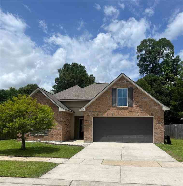 Homes For Sale - 6337 Honey Locust Boulevard<br/> Zachary, LA 70791