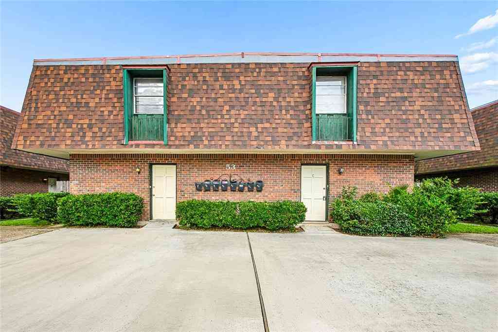 Condo For Sale - 53 Antigua Drive #D<br/> Kenner, LA 70065