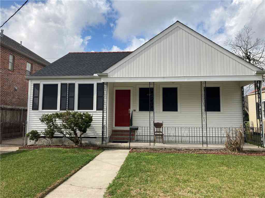 Homes For Rent - 210 Metairie Heights Avenue<br/> Metairie, LA 70001