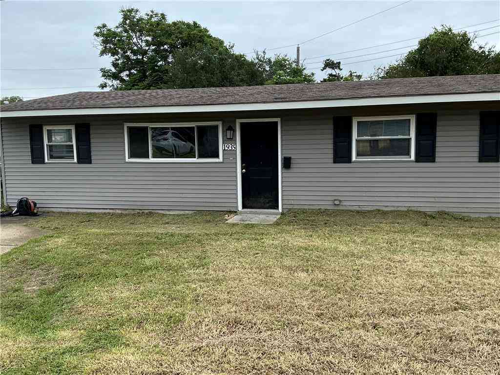 Homes For Sale - 1935 Friedrica Street<br/> Jefferson County, Terrytown, LA 70056