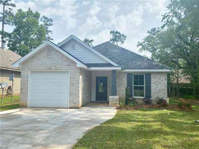 Homes For Rent - 805 Norval Street<br/> Mandeville, LA 70448