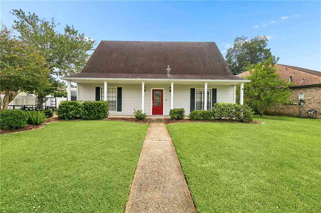 Homes For Sale - 24 Myrtle Hill Drive<br/> Destrehan, LA 70047