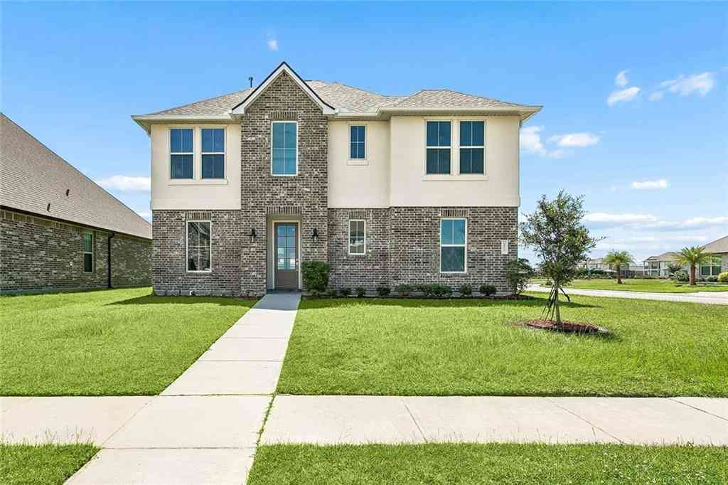 Homes For Sale - 5573 Wake Reserve Road<br/> Slidell, LA 70461