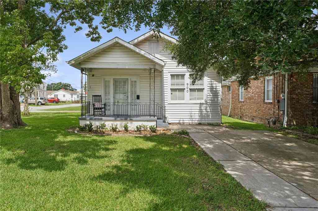 Vacant Land For Sale - 900 Ridgelake Drive<br/> Metairie, LA 70001
