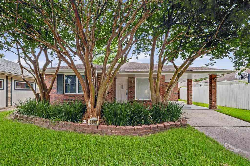 Homes For Sale - 3809 N. Woodlawn Avenue<br/> Metairie, LA 70006