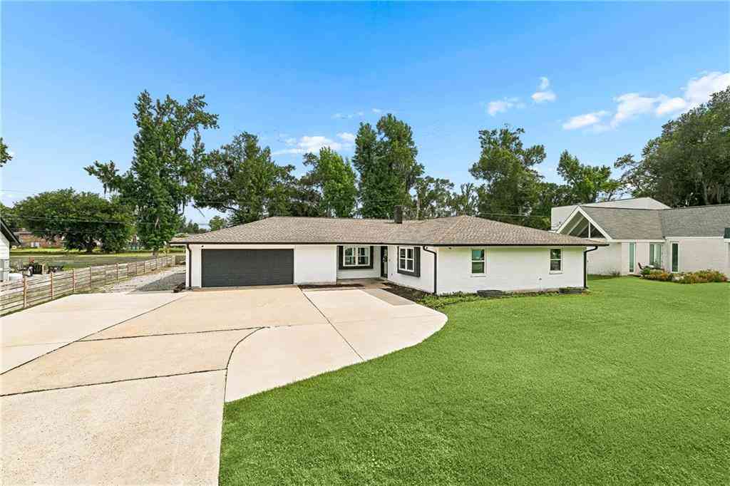 Homes For Sale - 24 W Levert Drive<br/> Luling, LA 70070