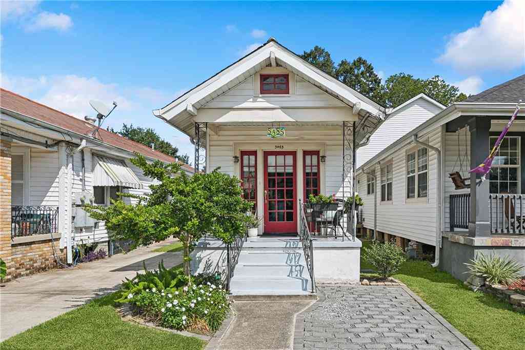 Homes For Rent - 5485 Hawthorne Place<br/> New Orleans, LA 70124