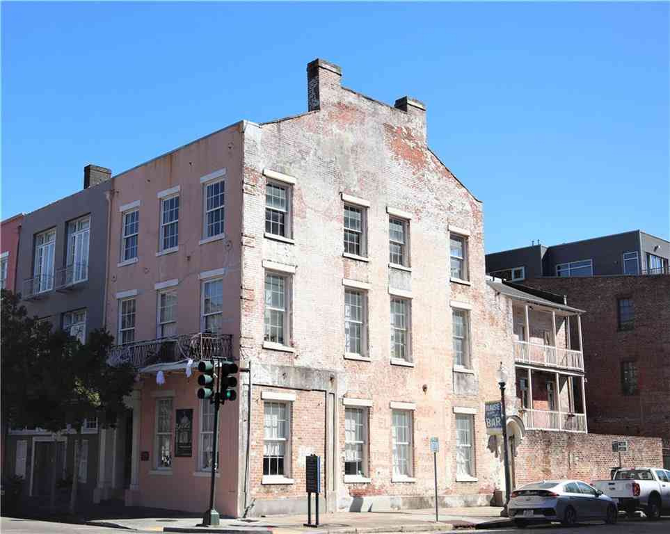 Multifamily For Rent - 541 St Joseph Street #A<br/> New Orleans, LA 70130