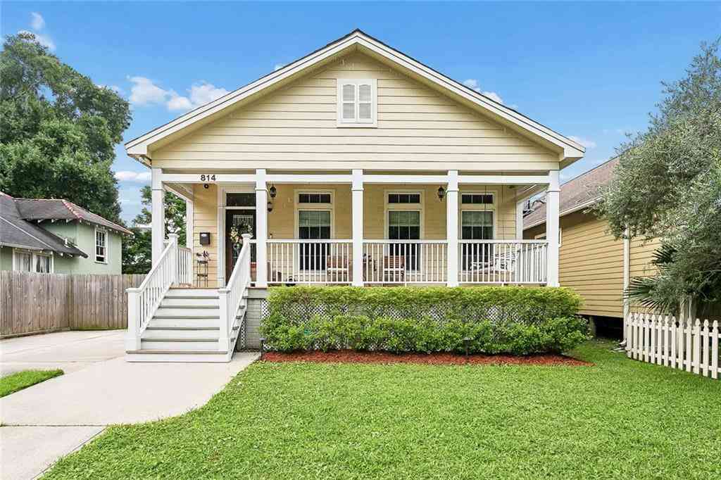 Homes For Sale - 814 Florida Boulevard<br/> New Orleans, LA 70124