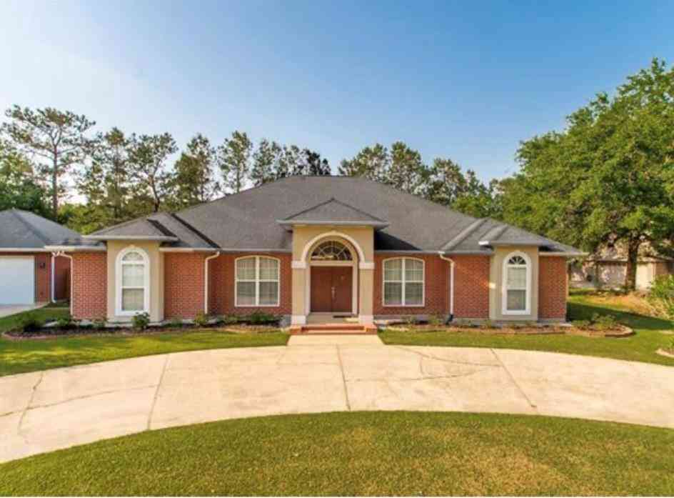 Homes For Sale - 41335 Rue Chene<br/> Ponchatoula, LA 70454